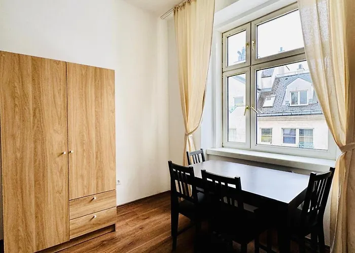 Chic Retreat Near Augarten Park דירה וינה